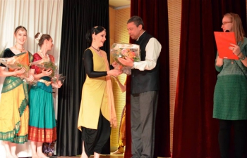 20th Anniversary of Sivasakti Kalananda Theatre &ndash; Bharatanatyam performance May 2017