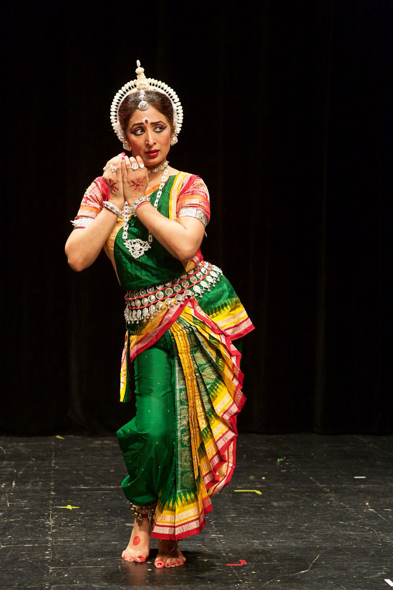 Odissi dance by Sandhyadipa Kar and her disciples