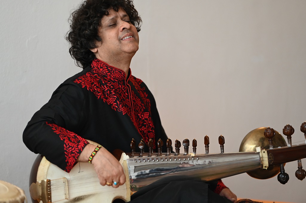 Sarod concert - Pt. Ranajit Sengupta & his musicians