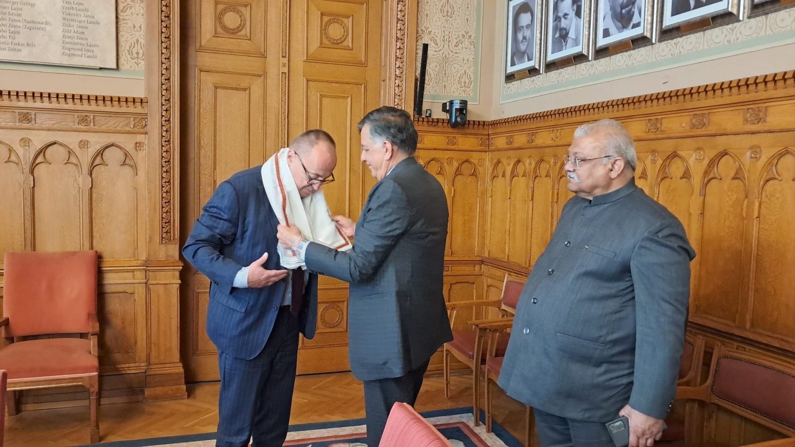 The visiting UP Legislative delegation, led by Speaker Shri Satish Mahana & Chairman Shri Kunwar Manvendra Singh, held warm discussions with Hungarian MPs, including Mr. Zsolt Németh, Chair of the Foreign Affairs Committee.