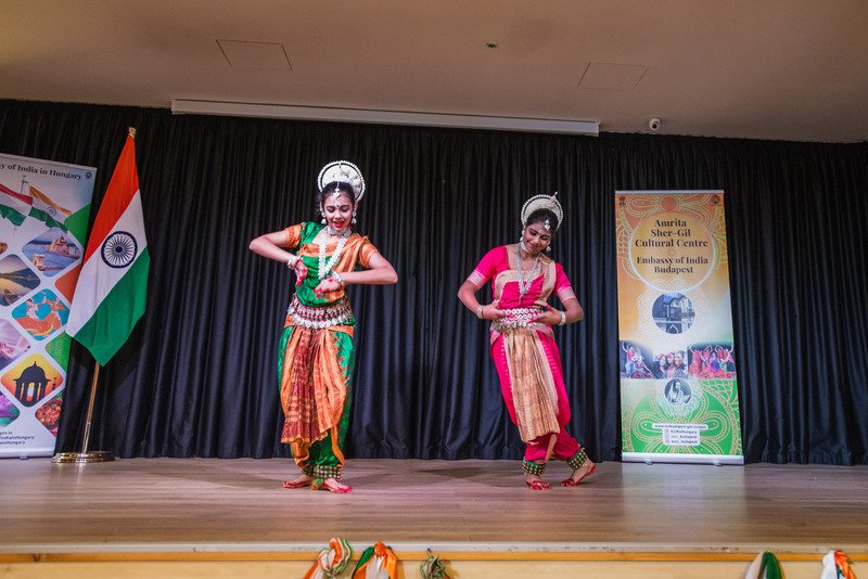 Glimpses of the 76th Republic Day celebrations! Amb Partha Satpathy unfurled the flag and read out Hon’ble President of India’s message in presence of Indian diaspora and friends of India, followed by cultural performances