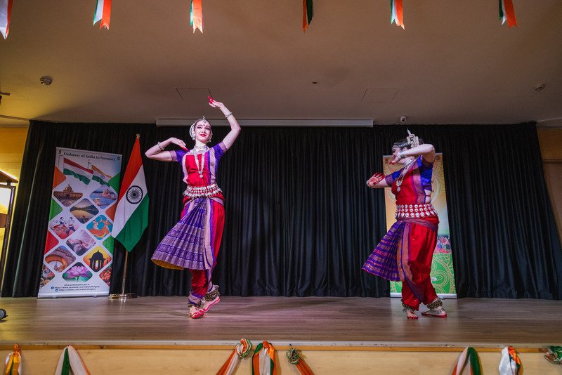 Glimpses of the 76th Republic Day celebrations! Amb Partha Satpathy unfurled the flag and read out Hon’ble President of India’s message in presence of Indian diaspora and friends of India, followed by cultural performances