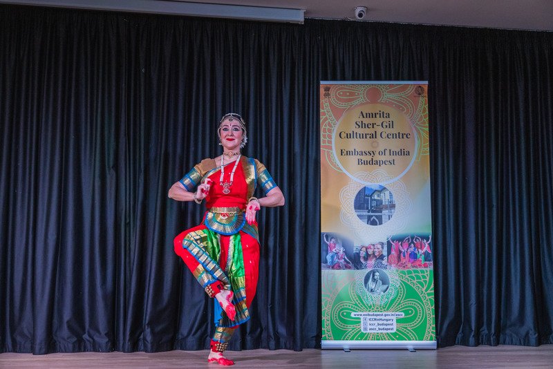 Glimpses of the 76th Republic Day celebrations! Amb Partha Satpathy unfurled the flag and read out Hon’ble President of India’s message in presence of Indian diaspora and friends of India, followed by cultural performances