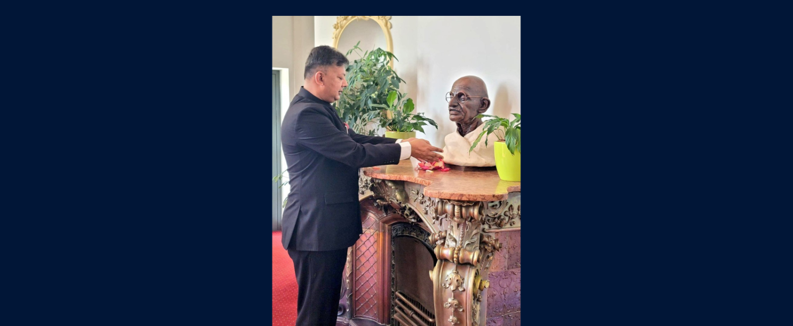 H.E Sh. Anshuman Gaur offered floral tributes at the bust of Mahatma Gandhi as he assumed charge as the Ambassador of India to Hungary