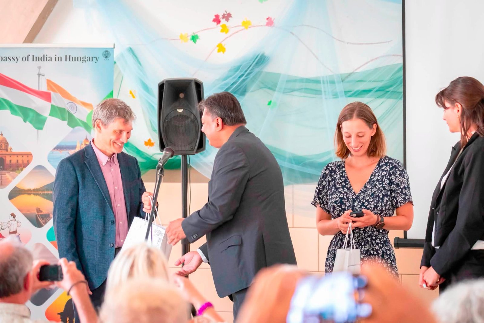 The First Amrita Day in Zebegény .The Embassy of India was delighted to join the Municipality of Zebegény and the Szabad Part Association in celebrating the first Amrita Day.