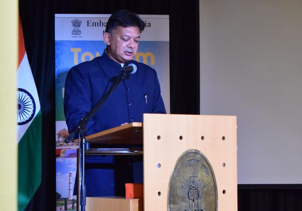 At a community reception held at  Embassy of India in Budapest, Hon’ble Speaker of Uttar Pradesh Legislative Assembly Shri Satish Mahana and Hon’ble Chairman of UP Legislative Council  Shri Kunwar Manvendra Singh interacted with the vibrant  Indian community members.